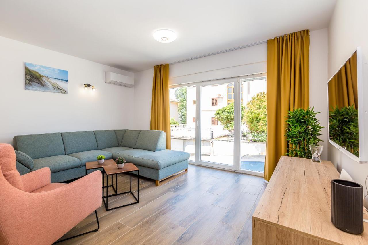 Holiday House Sunlight With Heated Pool マリンスカ エクステリア 写真